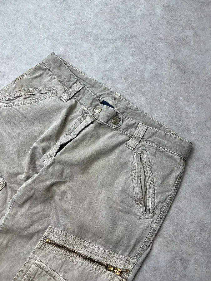 2000s Dolce & Gabbana Cargo Pocket Grey Pants - Image 6