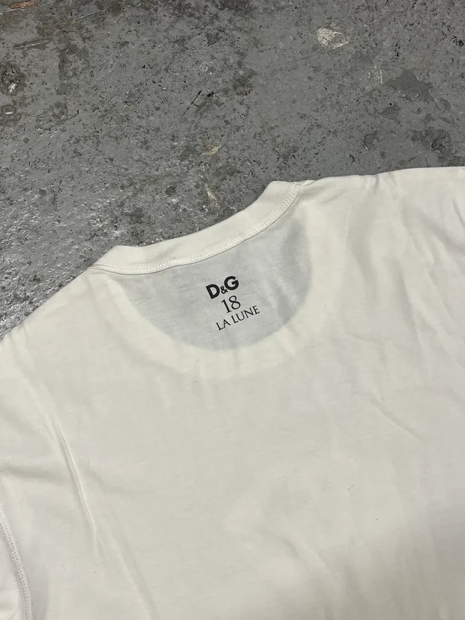 2000s Dolce & Gabbana Claudia Schiffer Naked White T-Shirt - Image 8