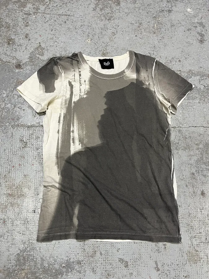 2000s Dolce & Gabbana Contemporary Abstract Grey T-Shirt