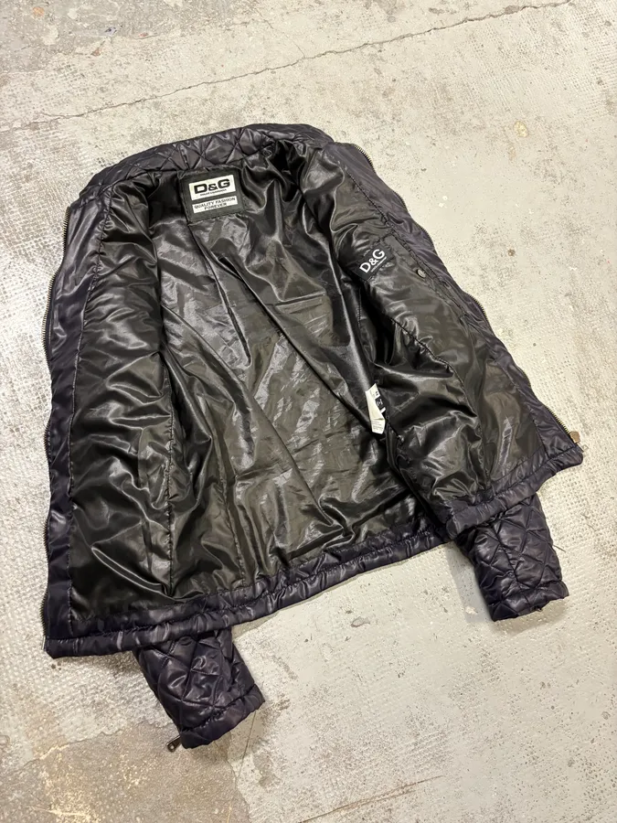2000s Dolce & Gabbana Dark Purple Nylon Quilted Jacket - Image 7