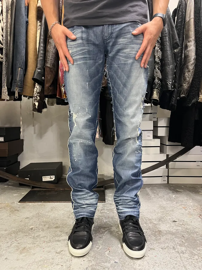 2000s Dolce & Gabbana Distressed Stonewashed Effegt Blue Denim Jeans - Image 2