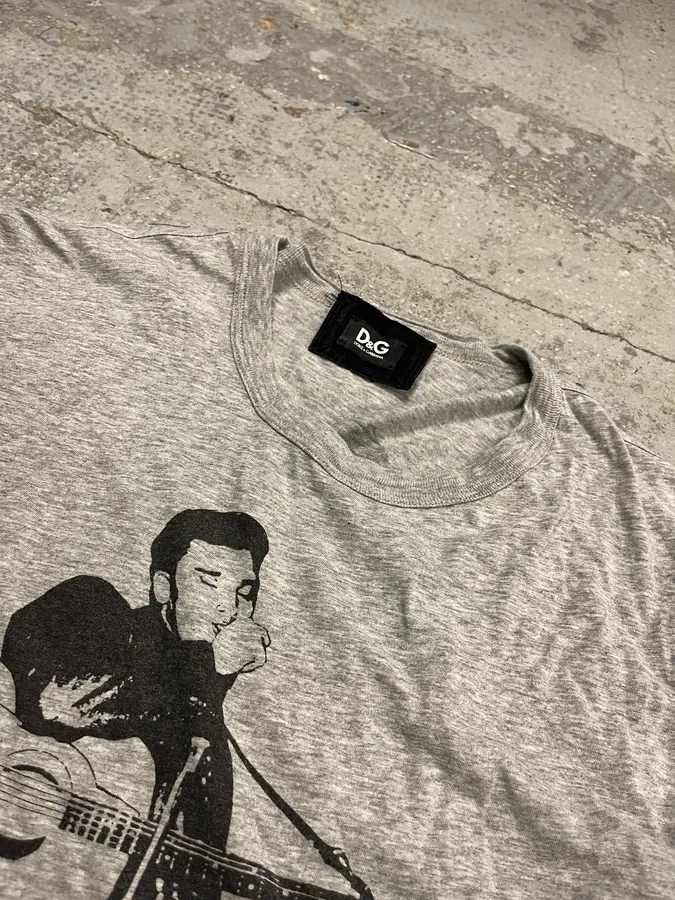 2000s Dolce & Gabbana Elvis Presley Grey T-Shirt - Image 5