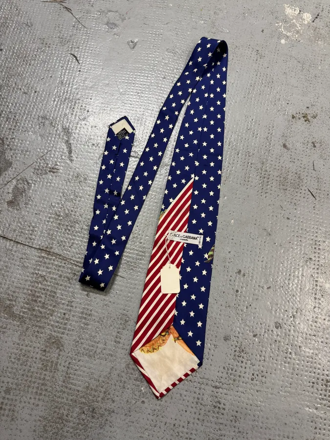 2000s Dolce & Gabbana Free America Kid Tie - Image 10