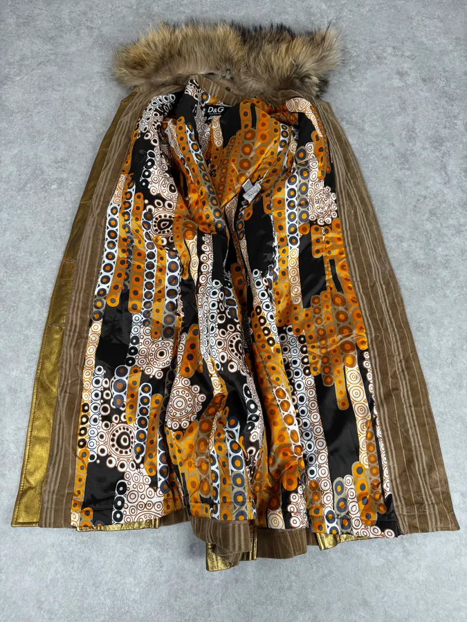 2000s Dolce & Gabbana Fur Collar Beige Corduroy Long Jacket - Image 10