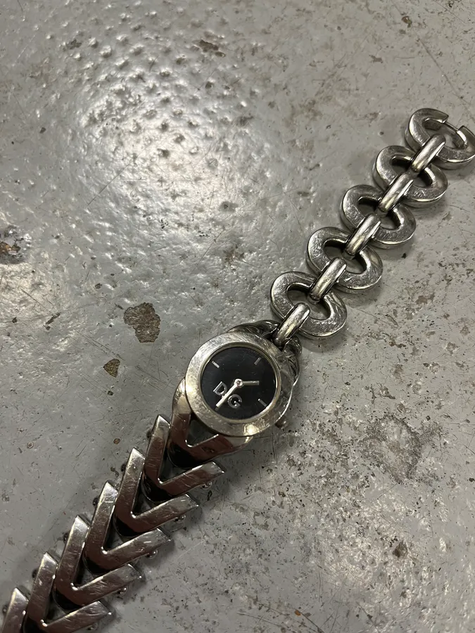2000s Dolce & Gabbana Geometrical Shapes Bracelet Watch - Image 5