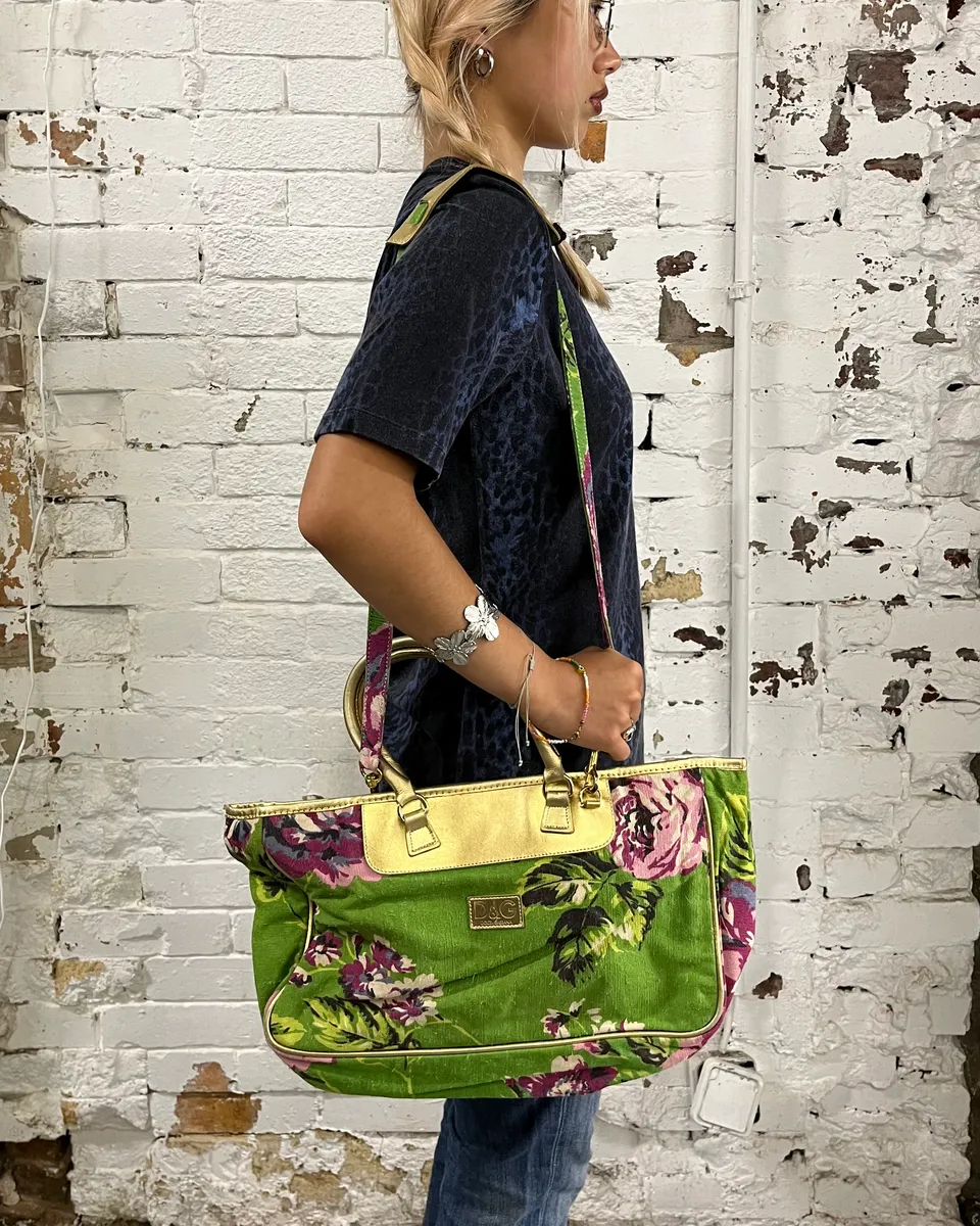 2000s Dolce & Gabbana Gold Leather Handle Green Floral Shoulder Bag - Image 2