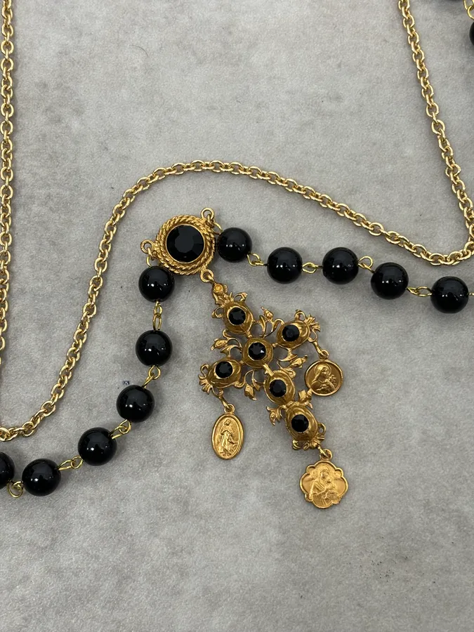 2000s Dolce & Gabbana Golden Baroque Sacred Cross Black Pearl Necklace - Image 4