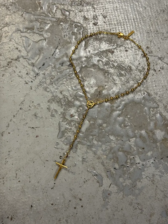 2000s Dolce & Gabbana Golden Pearl Rosary Cross Necklace - Image 7