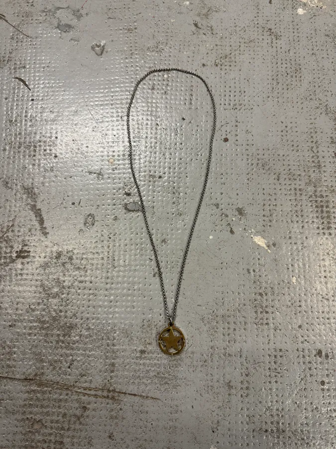2000s Dolce & Gabbana Golden Star Necklace - Image 6