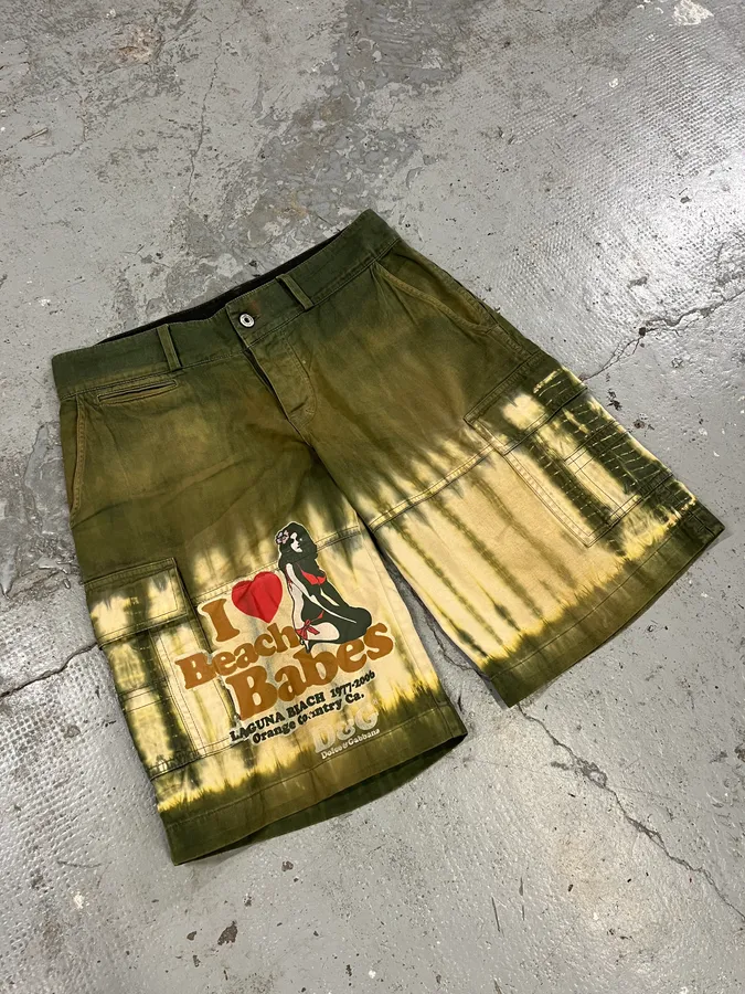 2000s Dolce & Gabbana Green Beach Babes Cozy Large Shorts - Image 3