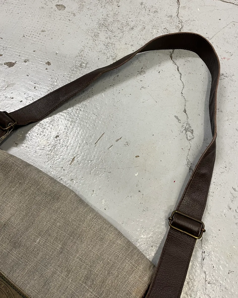 2000s Dolce & Gabbana Grey Denim Strap Messenger Bag - Image 7