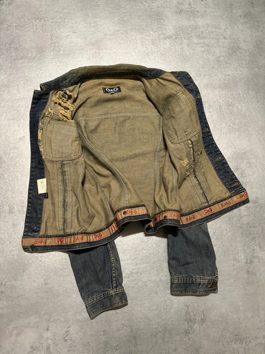 2000s Dolce & Gabbana Grey Distressed Aged Denim Jacket - Image 7
