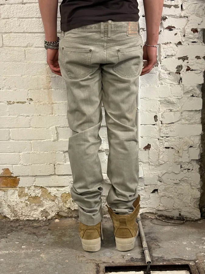 2000s Dolce & Gabbana Grey Faded Denim Jeans - Image 3