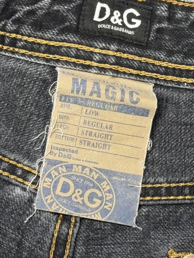 2000s Dolce & Gabbana Grey Faded Denim Jeans - Image 11