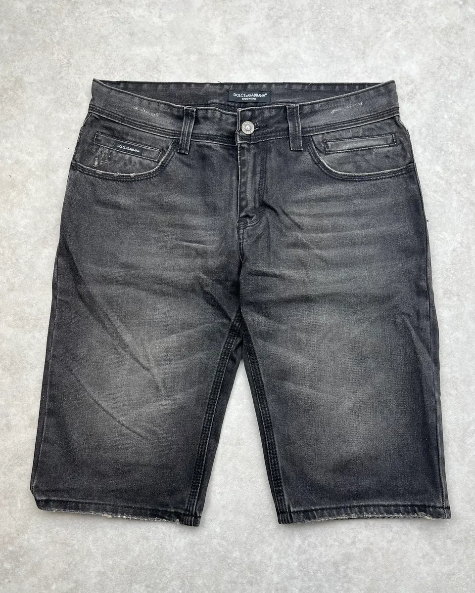 2000s Dolce & Gabbana Grey Faded Denim Shorts - Image 4