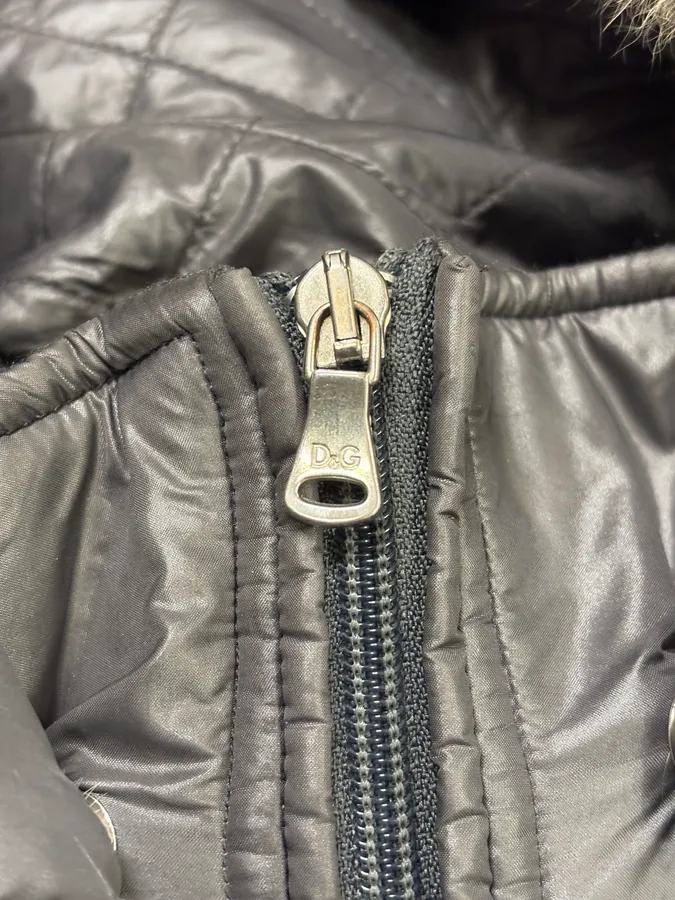 2000s Dolce & Gabbana Grey Fur Hooded Puffer Jacket - Image 9
