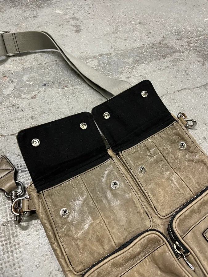 2000s Dolce & Gabbana Grey Leather Cargo Shoulder Bag - Image 7