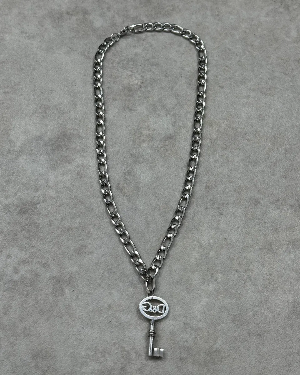 2000s Dolce & Gabbana Grey Metal Key Pendant Necklace - Image 5
