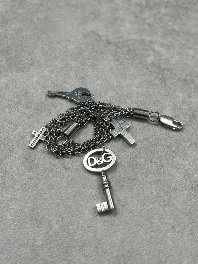 2000s Dolce & Gabbana Grey Multi Chained & Cross Pendants Bracelet - Image 4