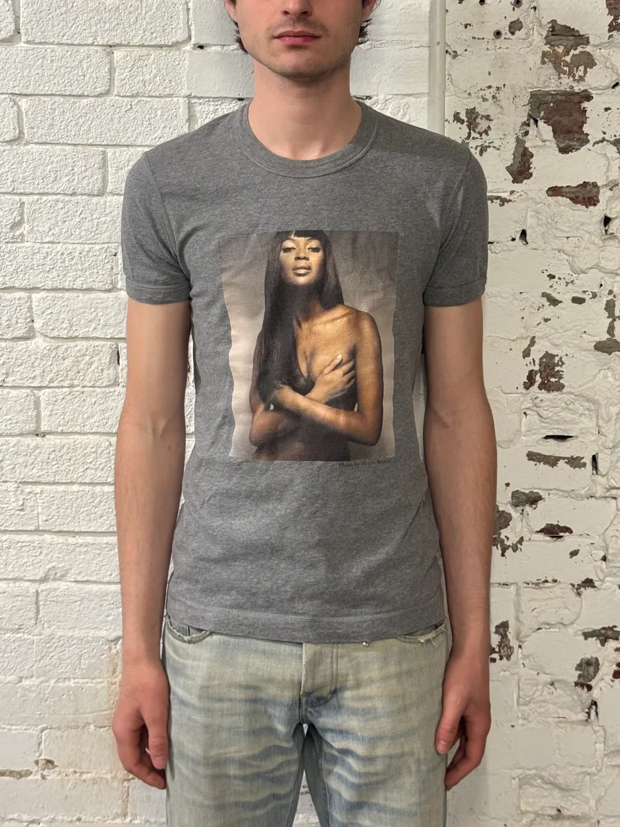 2000s Dolce & Gabbana Grey Naomi Campbell T-Shirt - Image 2