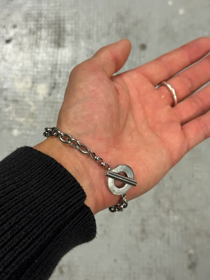 2000s Dolce & Gabbana Grey Steel Anchor Chain Bracelet - Image 5