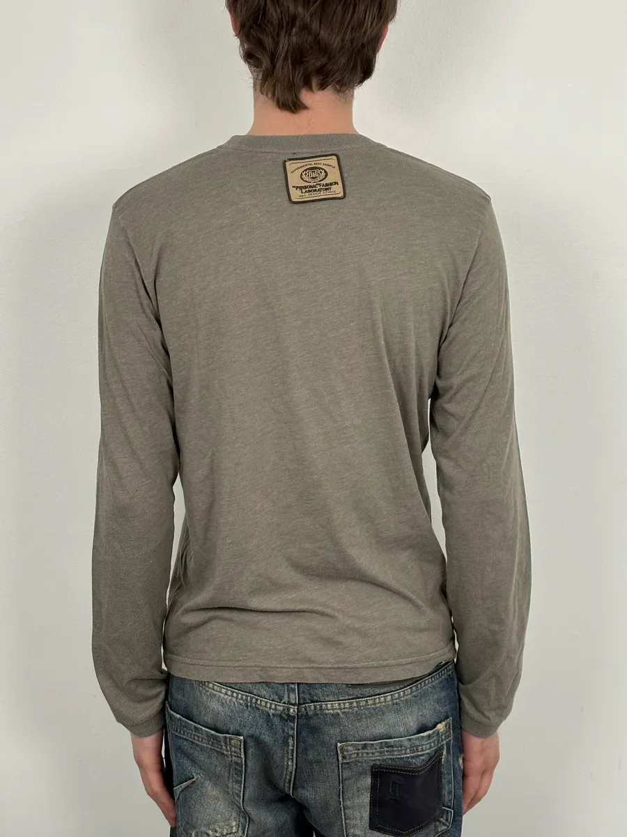 2000s Dolce & Gabbana Grey V-Neck Deluxe Longsleeve T-Shirt - Image 3