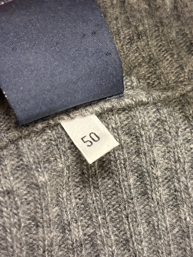 2000s Dolce & Gabbana Grey Wool Zip-Up Sweater - Image 12