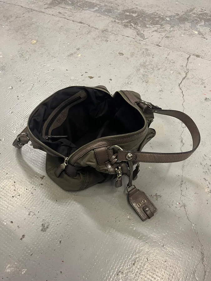 2000s Dolce & Gabbana Khaki Green Multi Zip Mila Handle Bag - Image 8