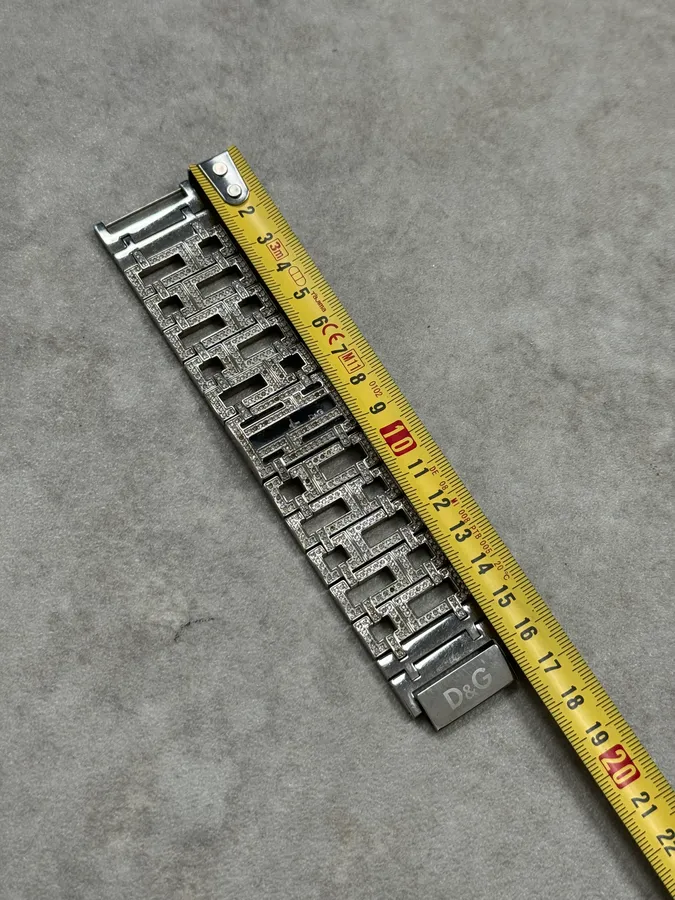 2000s Dolce & Gabbana Labyrinth Pave Bracelet Watch - Image 11