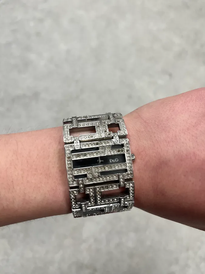 2000s Dolce & Gabbana Labyrinth Pave Bracelet Watch - Image 4