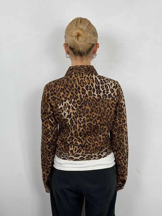 2000s Dolce & Gabbana Leopard Print Denim Jacket - Image 3