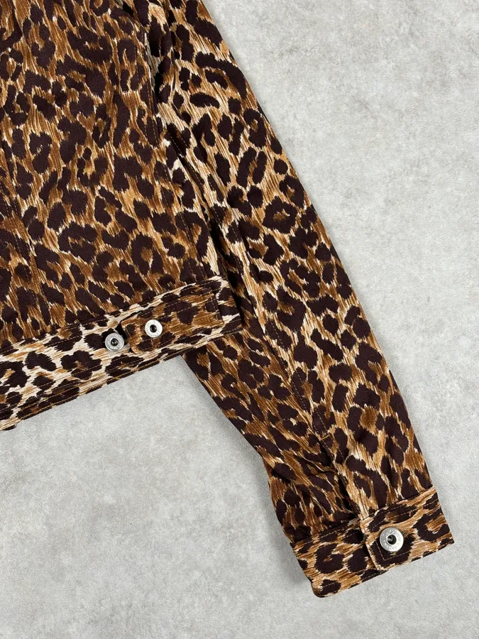 2000s Dolce & Gabbana Leopard Print Denim Jacket - Image 9