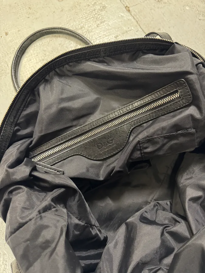 2000s Dolce & Gabbana Messenger Black Nylon Shoulder Bag - Image 7