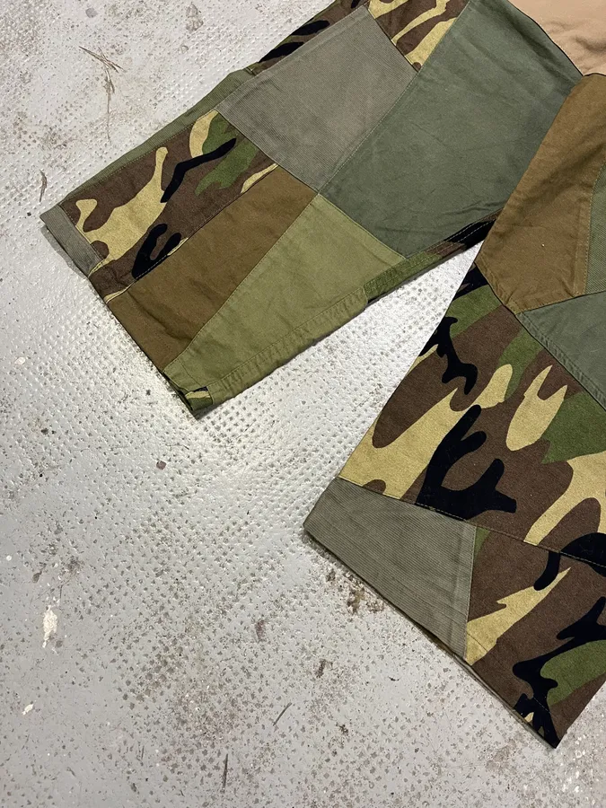 2000s Dolce & Gabbana Military Patchwork Khaki Short - Image 6