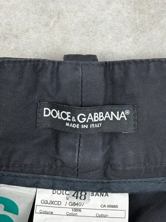 2000s Dolce & Gabbana Minimalist Black Shorts - Image 10