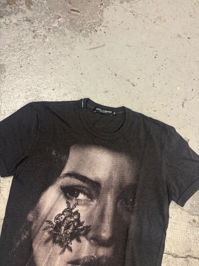 2000s Dolce & Gabbana Monica Bellucci Portrait T-Shirt - Image 4
