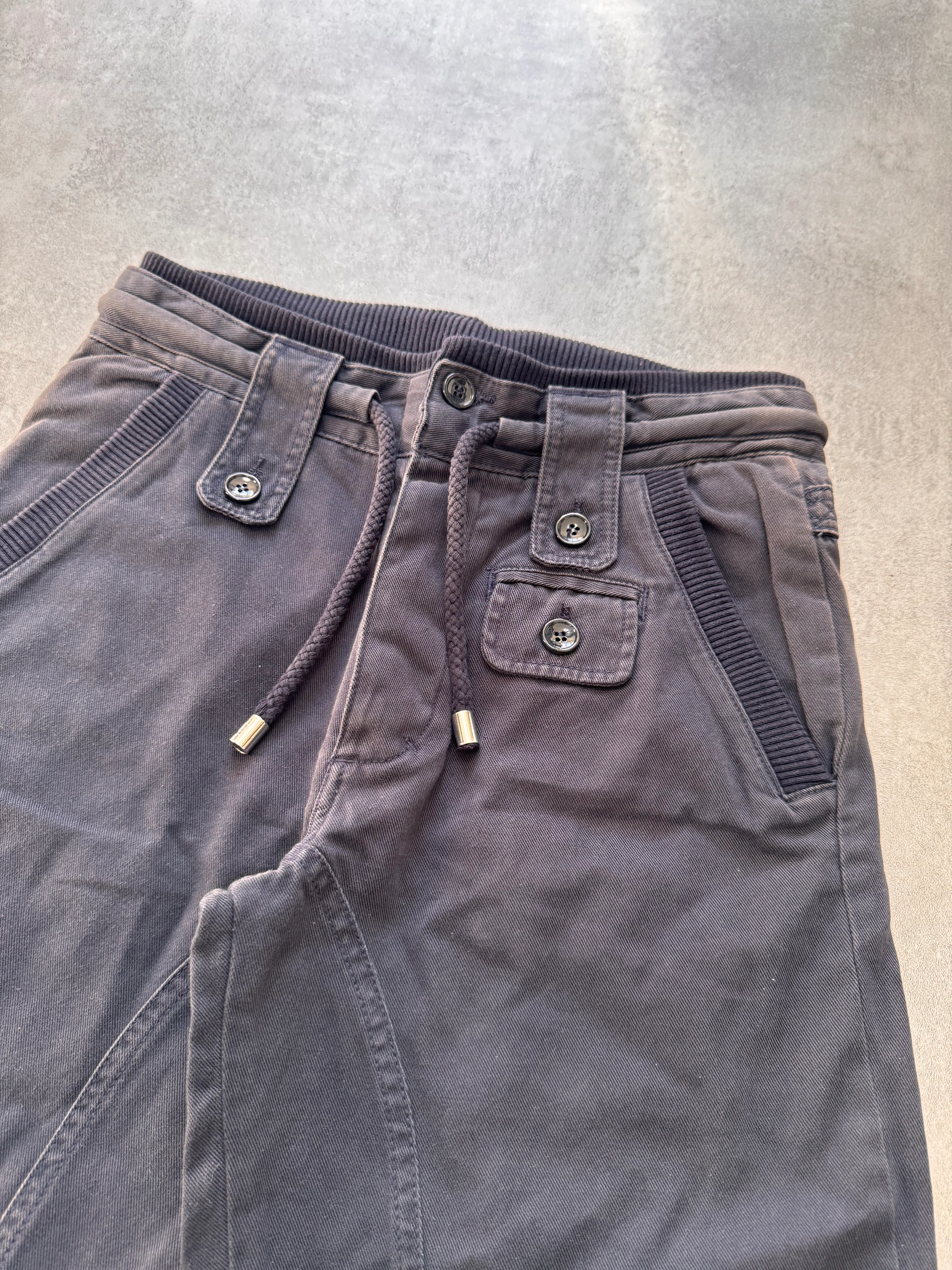 2000s Dolce & Gabbana Navy Cargo Short - Image 2