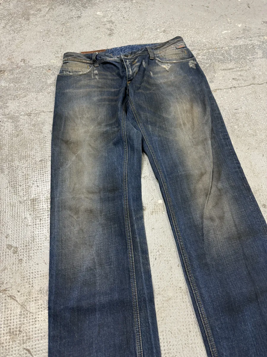 2000s Dolce & Gabbana Navy Faded Denim Jeans - Image 11