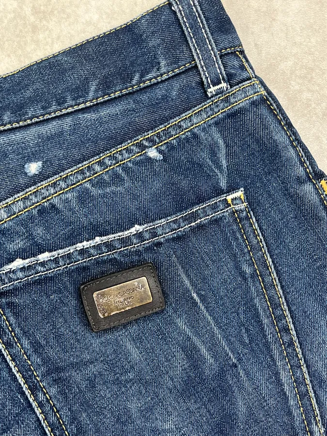 2000s Dolce & Gabbana Navy Faded Straight Denim Jeans - Image 11