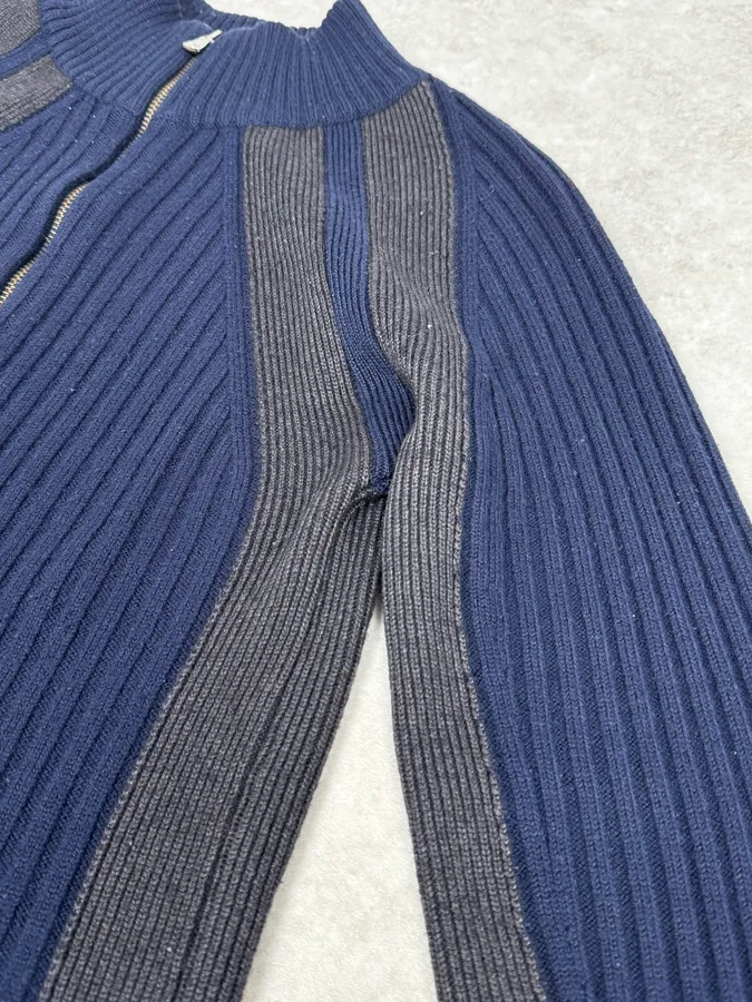 2000s Dolce & Gabbana Navy Grey Lines Turtle Neck Wool Zip-Up - Image 6