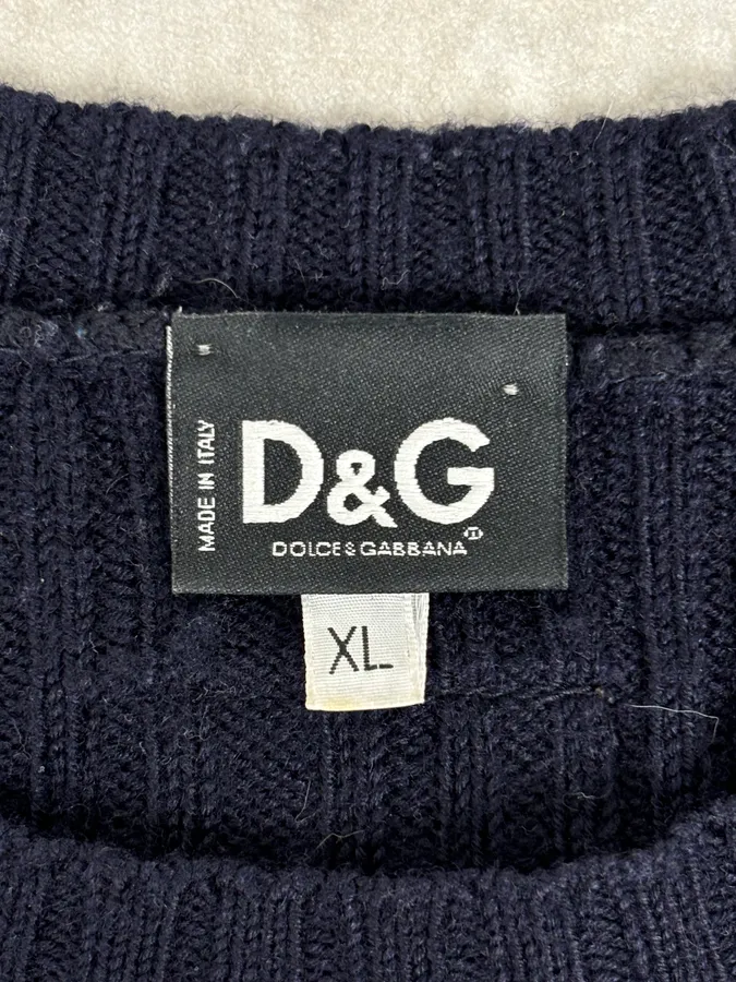 2000s Dolce & Gabbana Navy Wool Ribbed Sweater - Image 8