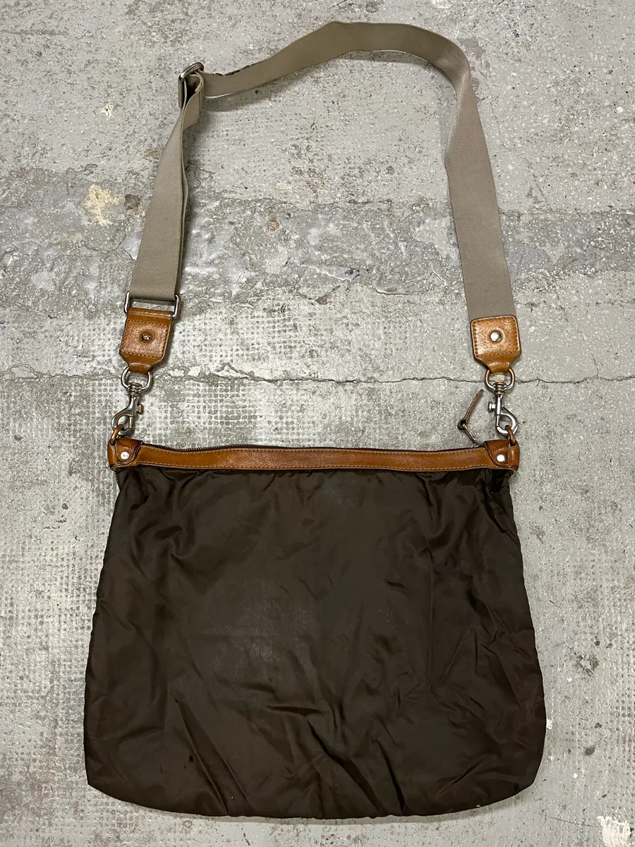 2000s Dolce & Gabbana Olive Nylon Cargo Shoulder Bag - Image 8