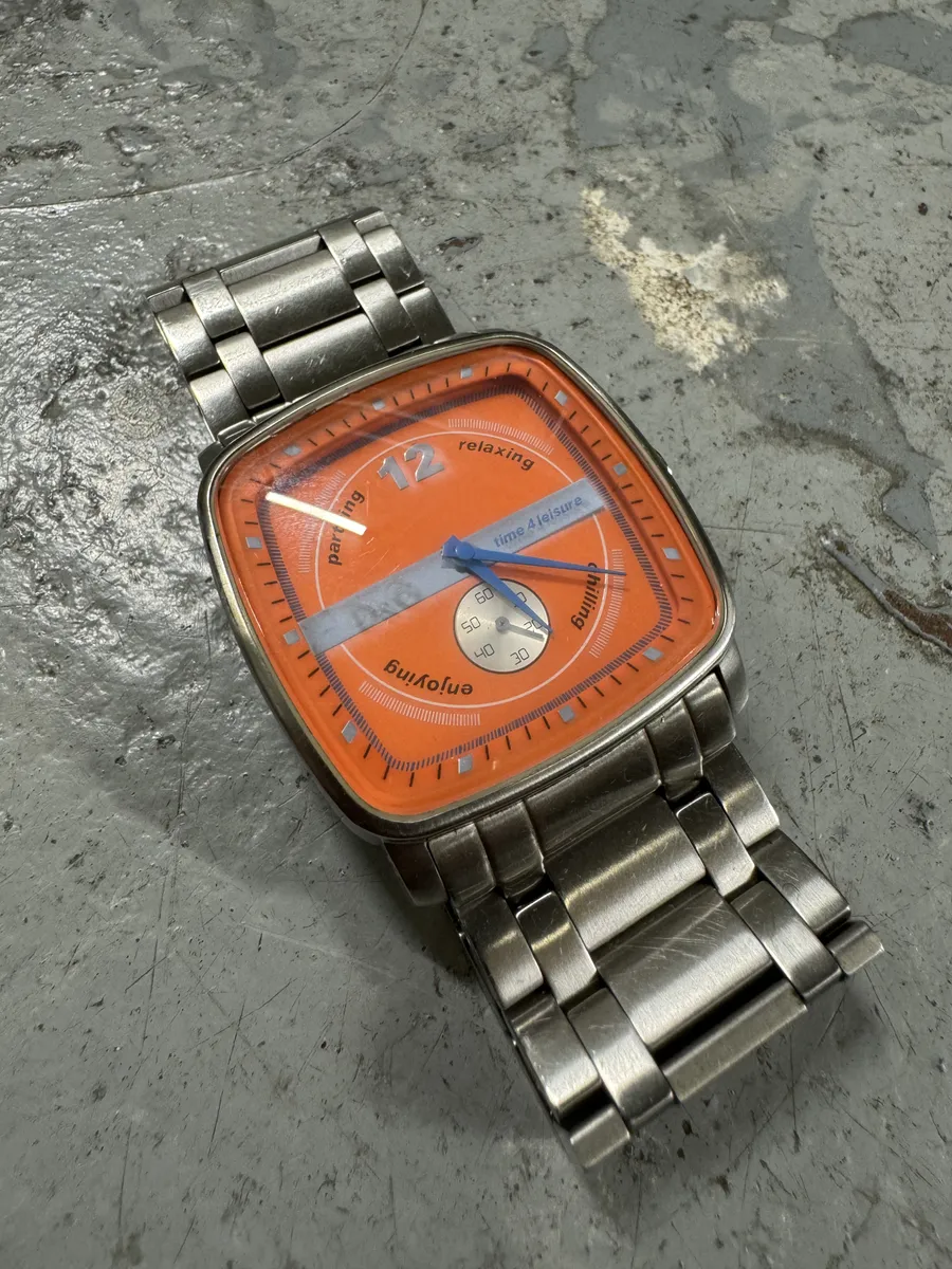 2000s Dolce & Gabbana Orange Dial Stainless Steel Watch - Image 2