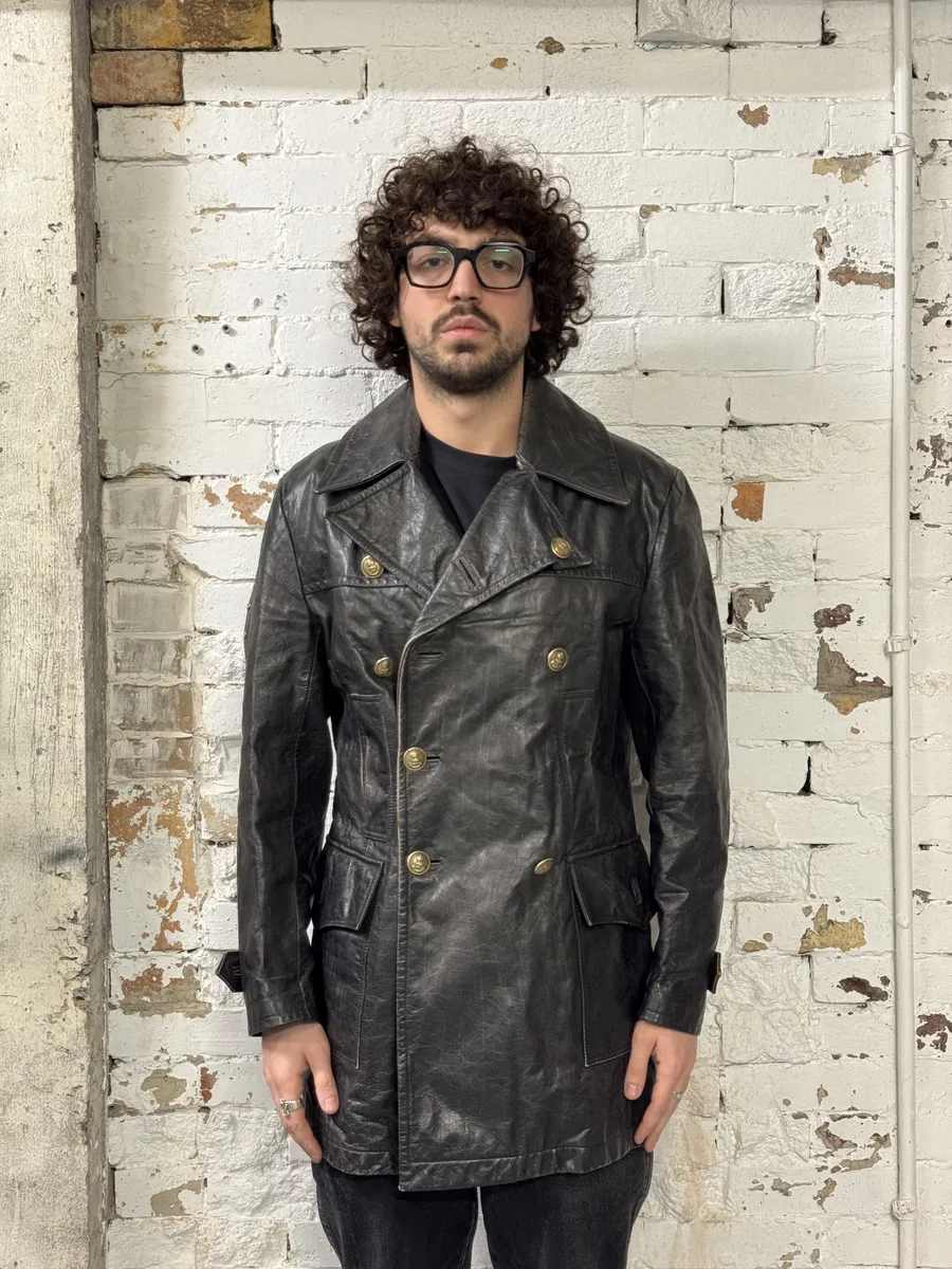 2000s Dolce & Gabbana Peacoat Officer Brut Black Leather Jacket - Image 3