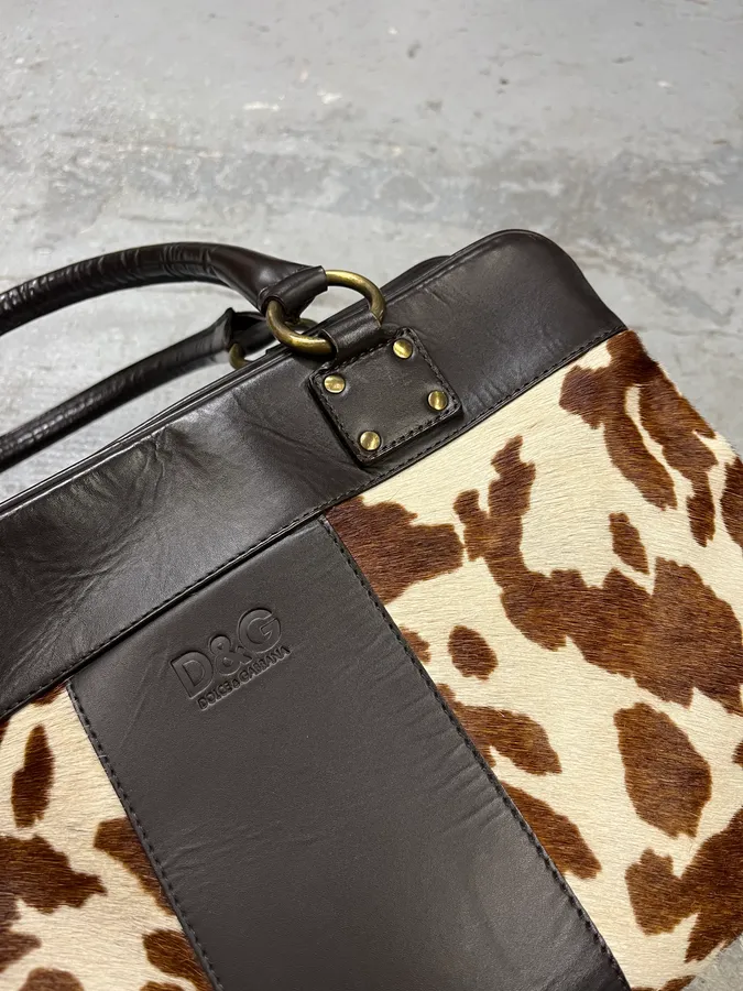 2000s Dolce & Gabbana Pony Hair Leather Cowprint Effect Handle Bag - Image 4