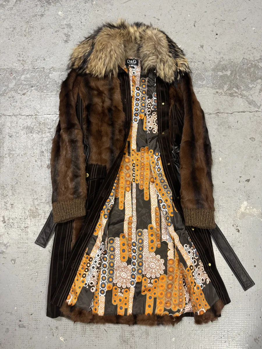 2000s Dolce & Gabbana Premium Fur Long Royal Camel Jacket - Image 8