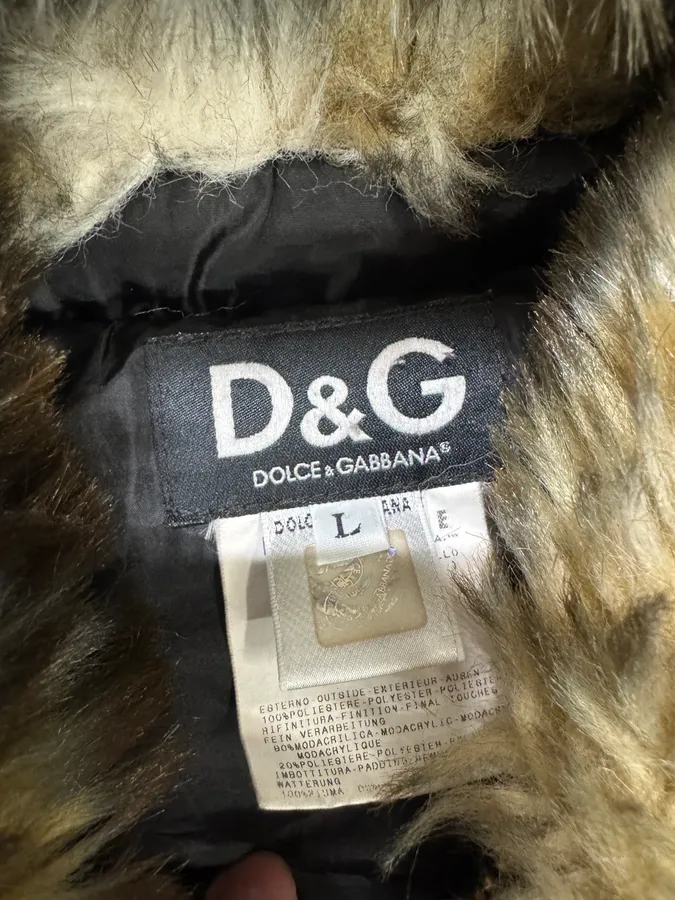 2000s Dolce & Gabbana Puffer Hooded Fur Black Jacket - Image 8