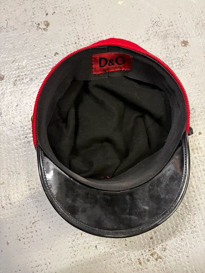 2000s Dolce & Gabbana Red Corduroy Rope Trim Hat - Image 9