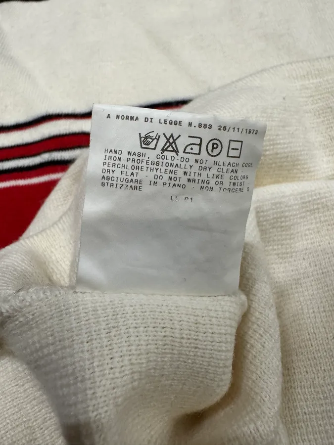 2000s Dolce & Gabbana Red Striped White Sweater - Image 8