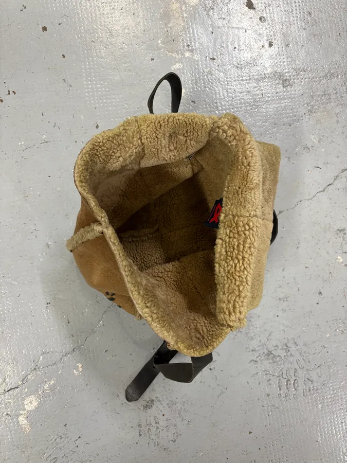 2000s Dolce & Gabbana Shearling Beige Shoulder Bag - Image 5